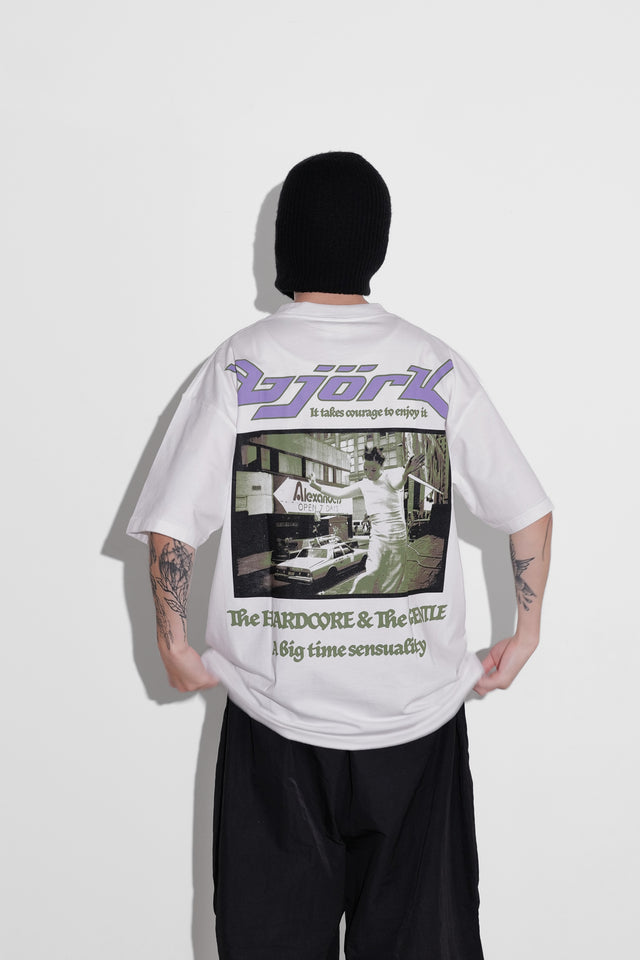 Björk - Graphic TEE