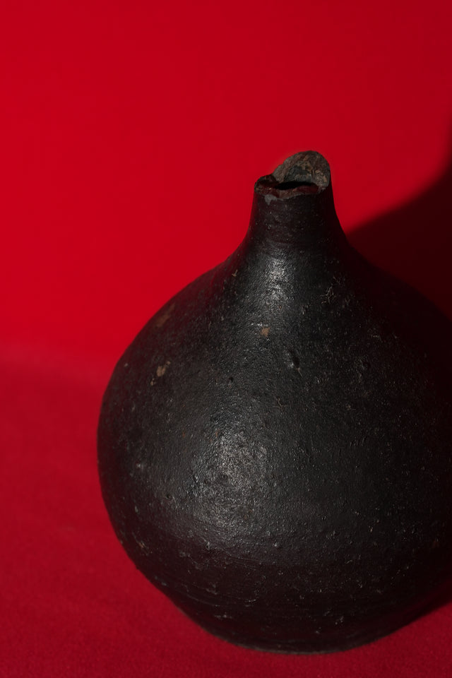 Chinese Li Dynasty Vase