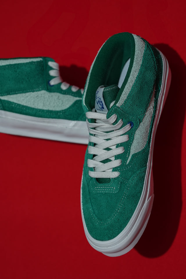 VANS VAULT - HALF CAB